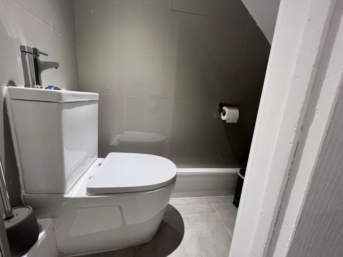 牛津Sakura,Sleeps 8 Netflix别墅 外观 照片